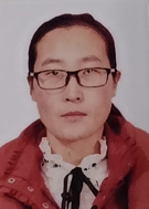 李霞